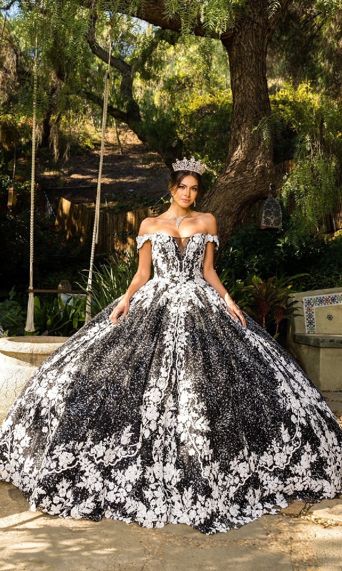 Quinceanera Dress: Cinderella Couture 8070J