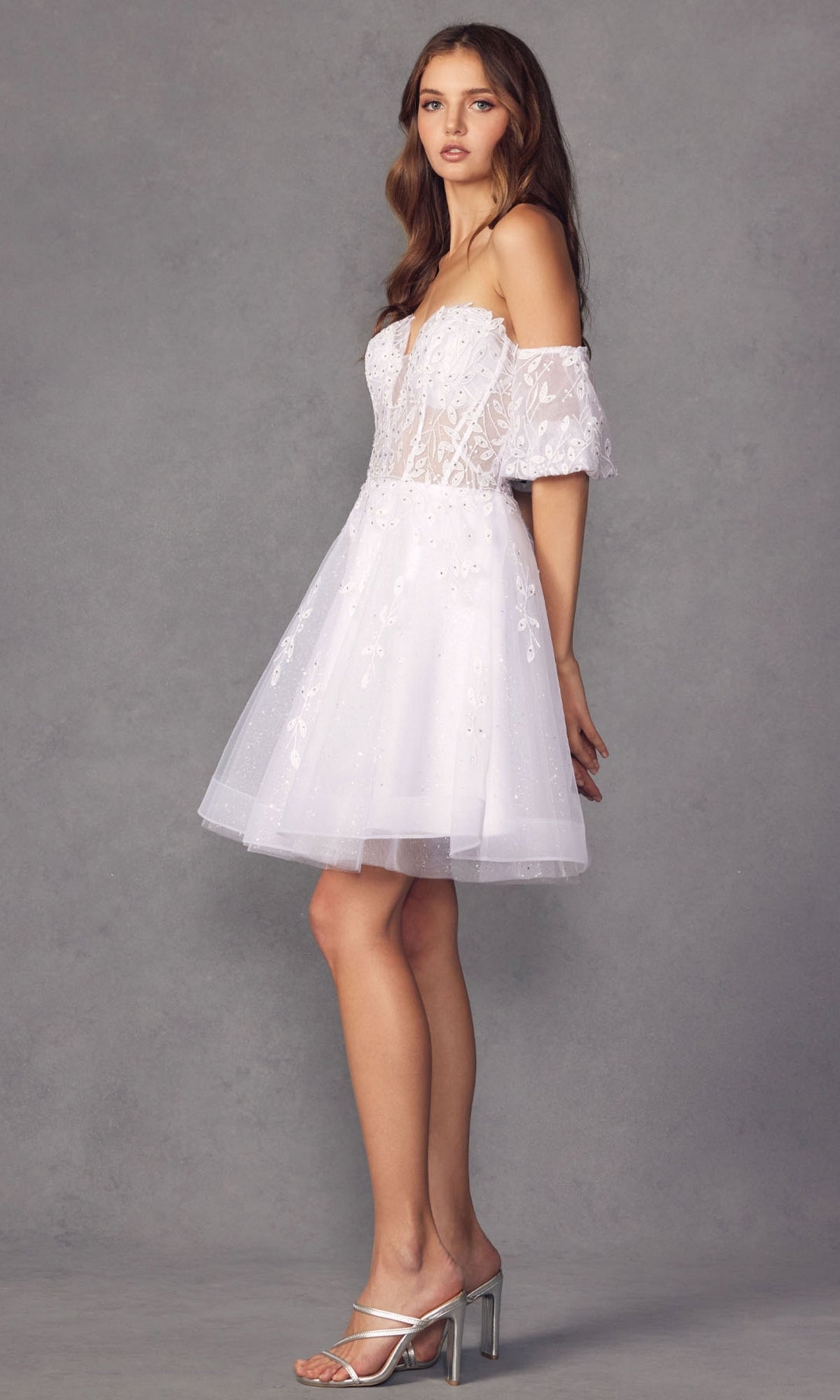 Bell-Sleeve Short Sweetheart Prom Dress 909