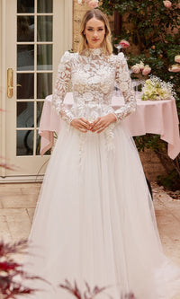 Off-White Long Sleeve Lace Wedding Gown CDS433W