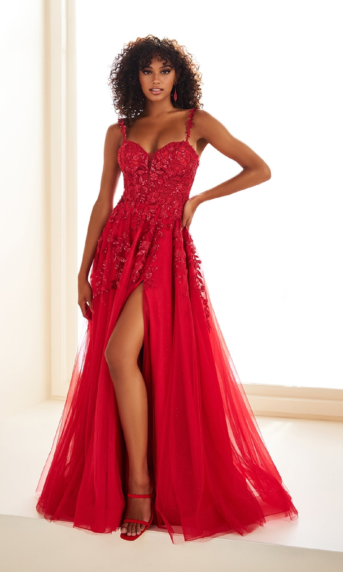 Long Prom Dress: Ellie Wilde EW36046