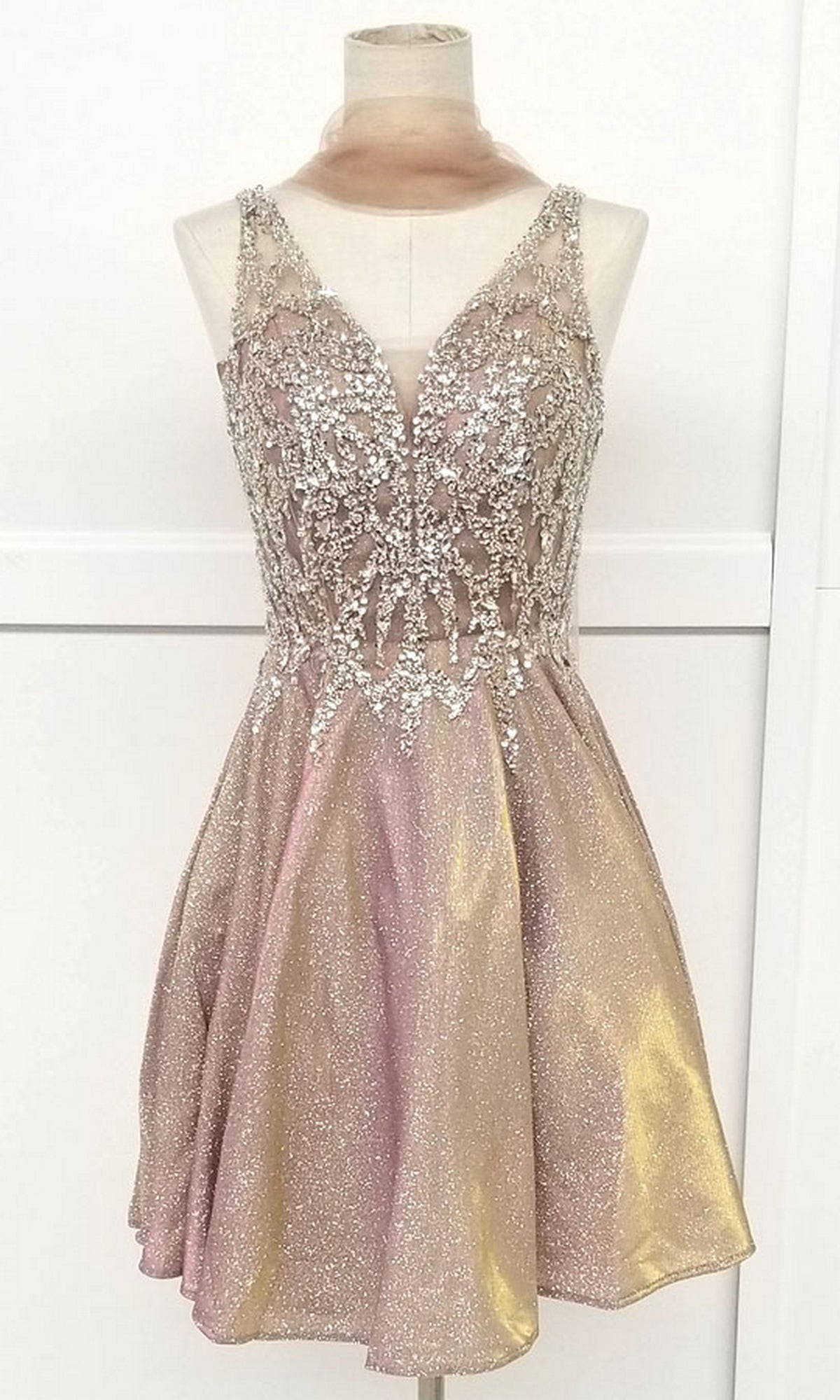 Beaded-Bodice Short Glitter Homecoming Dress J009