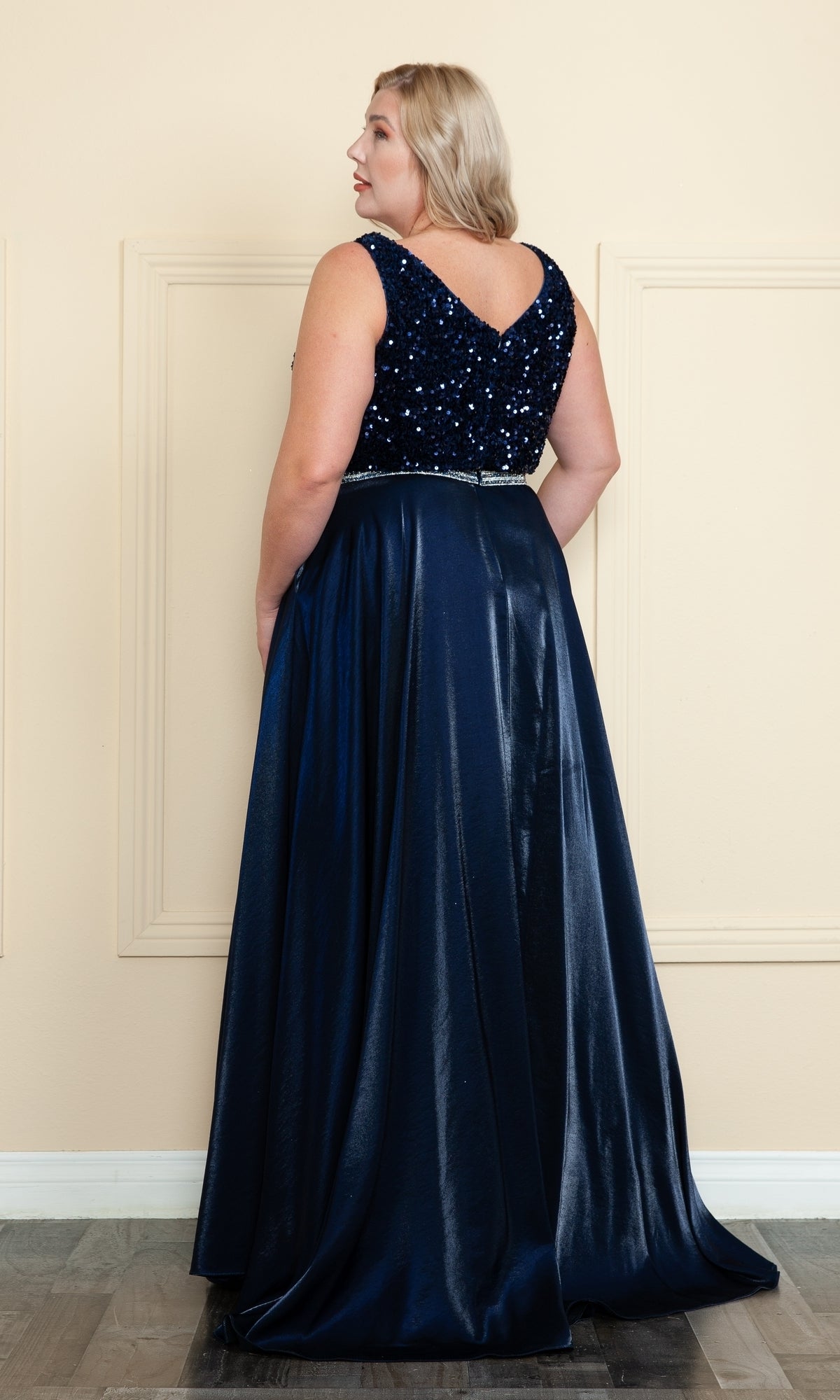 Plus-Size Long Sequin-Bodice Prom Dress W1006