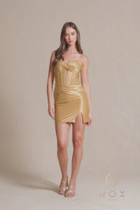 Twist-Front Strapless Short Homecoming Dress T867